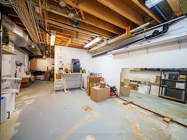 1218 Rideau Bend Cres — Photo 46