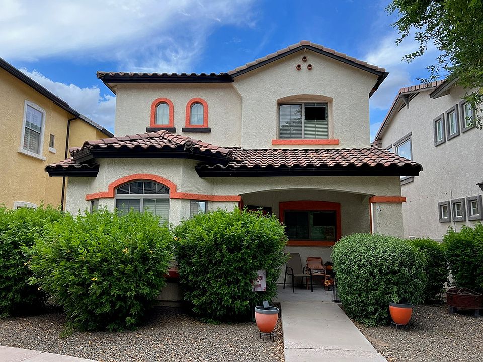 1st image of 2863 E Virginia St