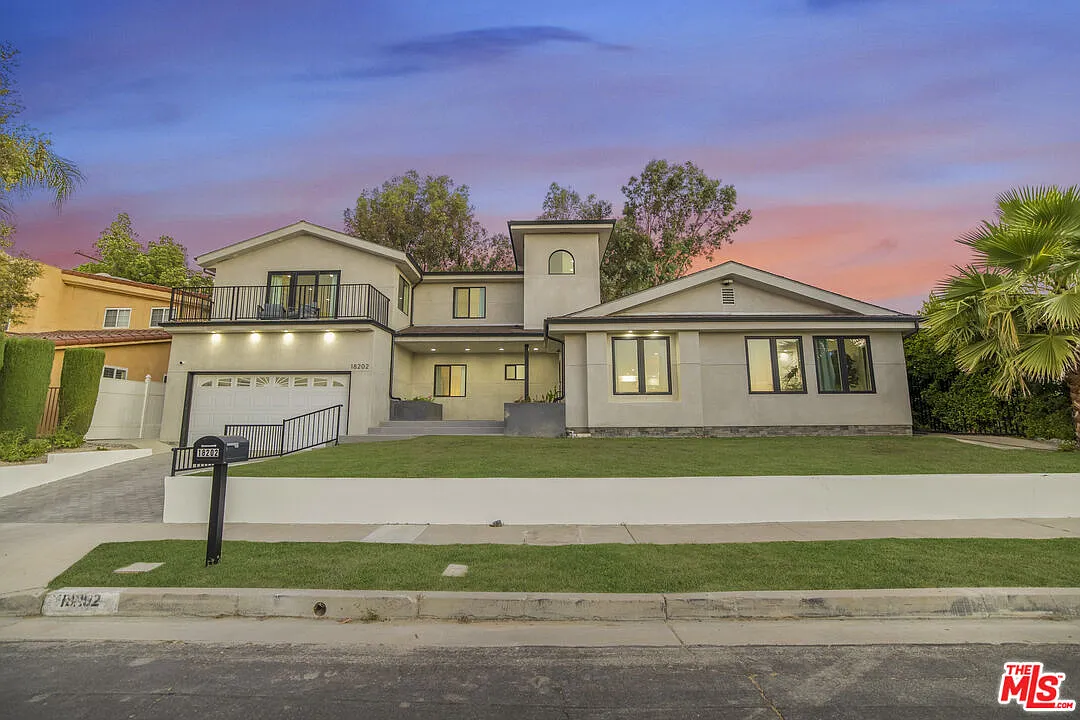 5 bed, 3.0 bath, 3425 sqft, $11,500 — Photo 1