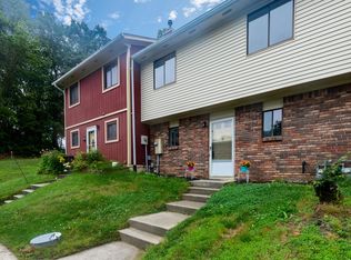 8 Max Pl, Howell, NJ 07731