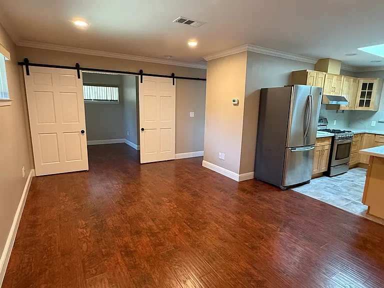 1712 Whipple Ave #A — Photo 1