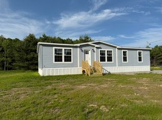 127 Rosewood Dr, Farmington, ME 04938