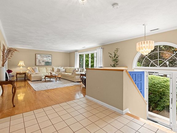 2nd image of 25 Joel Cir
