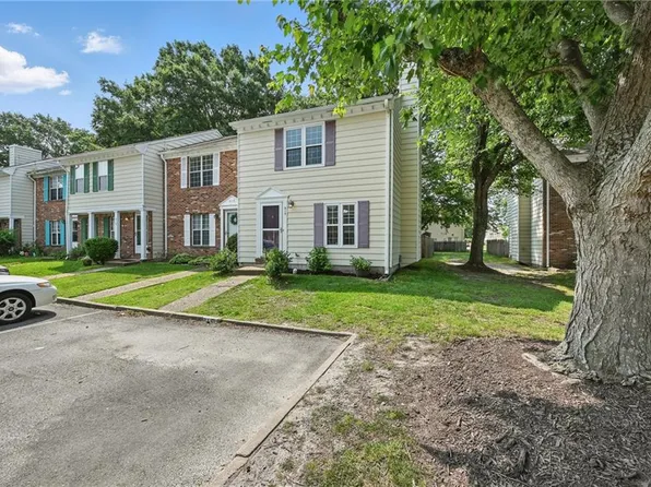 915 Spinnaker Ct, Chesapeake, VA 23320