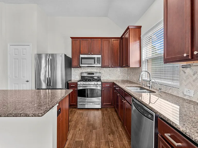 2558 Marufo Vega Dr — Photo 15