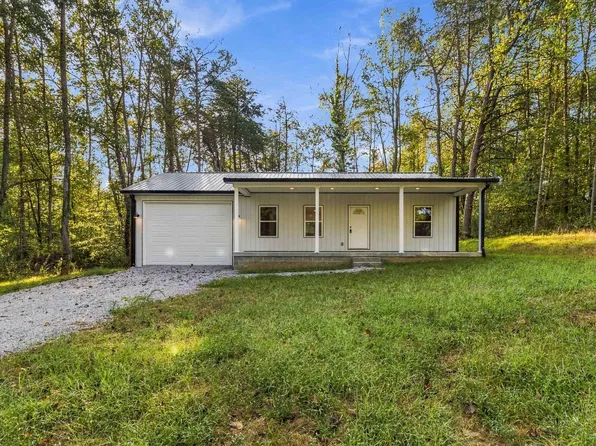 221 Pine Tree Circle Dr, Nancy, KY 42544