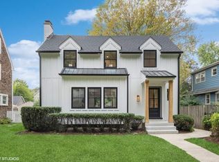 1070 Cherry St, Winnetka, IL 60093