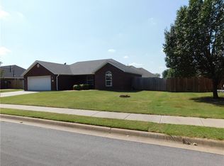 726 Almoo St, Lowell, AR 72745