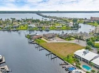 1753 SE 46th Lane Cpe, Cape Coral, FL 33904