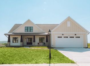 3803 Retzer Ct, Waukesha, WI 53188