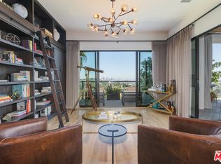 4140 Parva Ave, Los Angeles, CA 90027