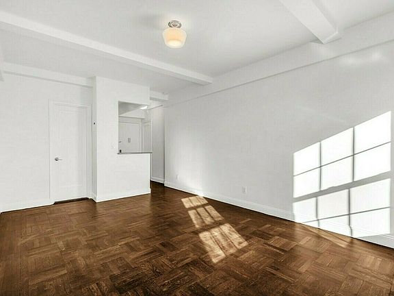 5th image of 24 5th Ave APT 803
