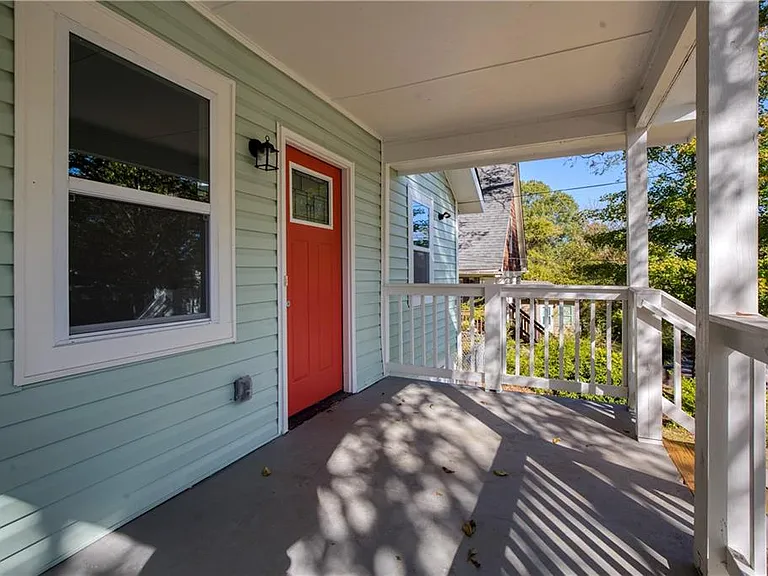 1015 Sims St SW — Photo 9