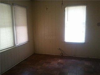 5th image of 698 N Holmes St