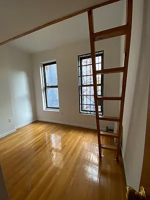 Rented by Peter R. Hungerford, LREB | media 19