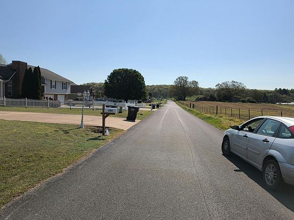4th image of 274 Old Harrison Trl