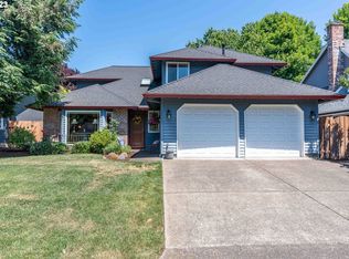 10599 SW River Dr, Tigard, OR 97224