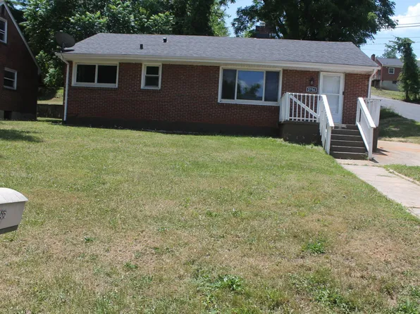 2756 Kirkland Dr NW, Roanoke, VA 24017
