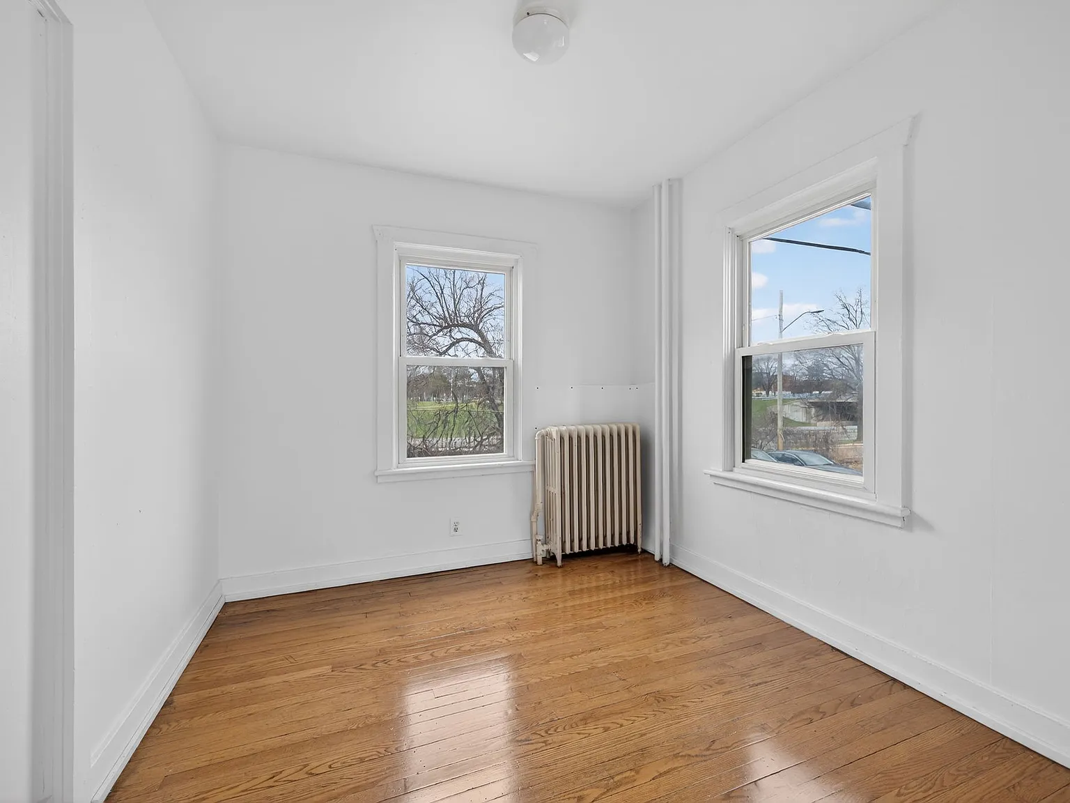 Campus View Apartments — Photo 4