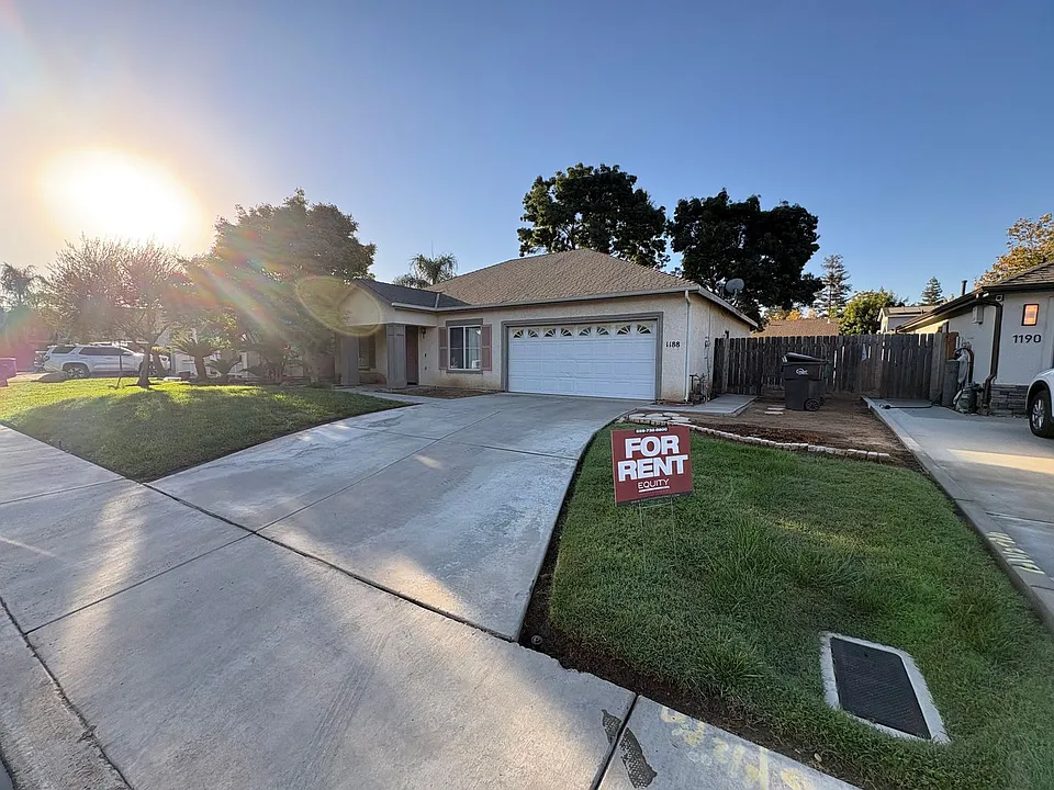1188 Bradley Ct