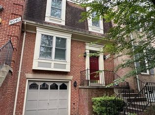 6042 Loganwood Dr, Rockville, MD 20852
