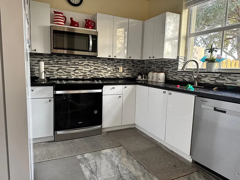 254 Riverwalk Cir — Photo 4