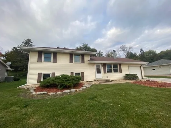 8178 Hillside Trl S, Cottage Grove, MN 55016