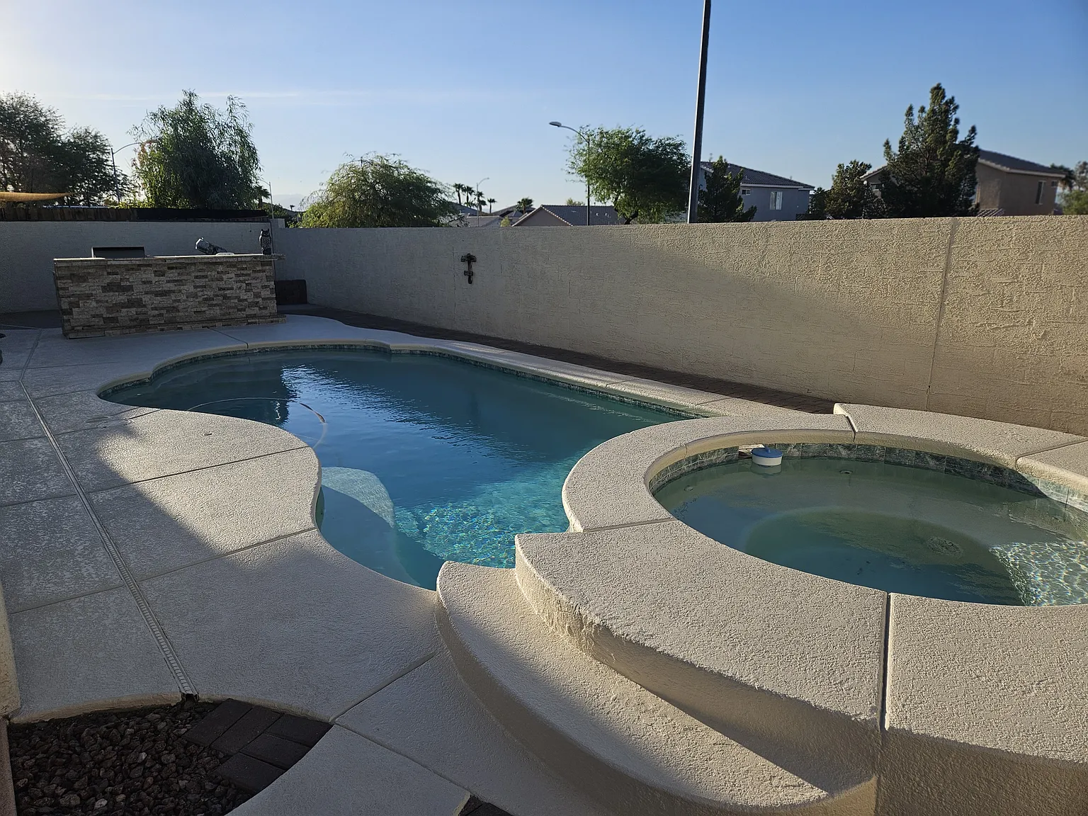 3 bed, 1264 sqft, $2,500 — Photo 2