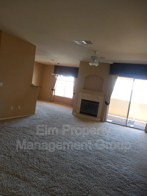 Building Photo - 3555 Meridale Dr #2139