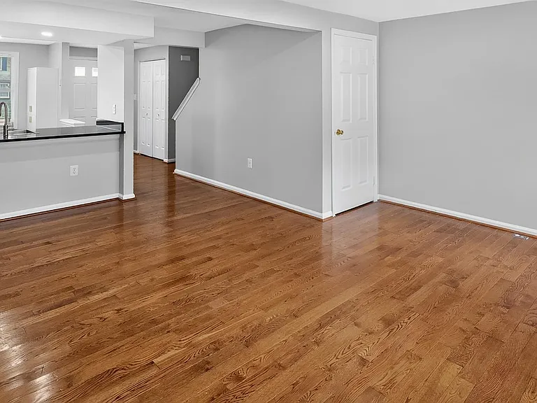 3591 Laurel View Ct — Photo 17