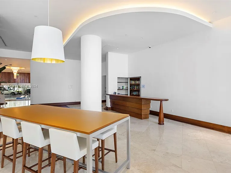 5151 Collins Ave #1527 — Photo 59