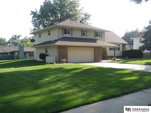 3rd image of 21709 Harney St