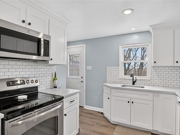 5th image of 1409 Missouri Ave