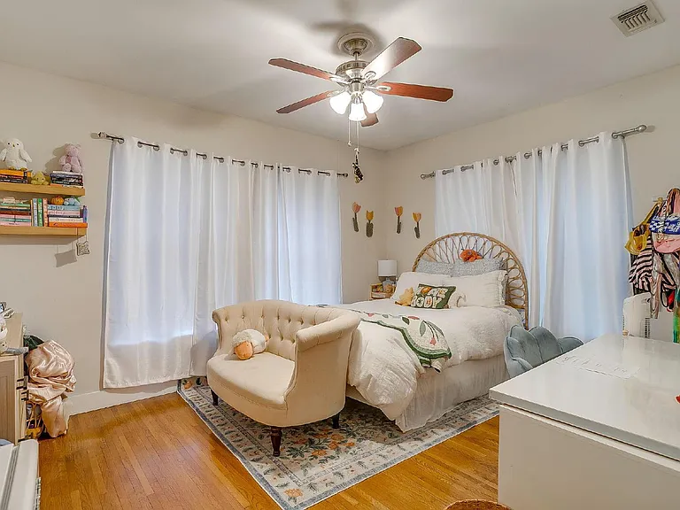 2544 S University Dr — Photo 18