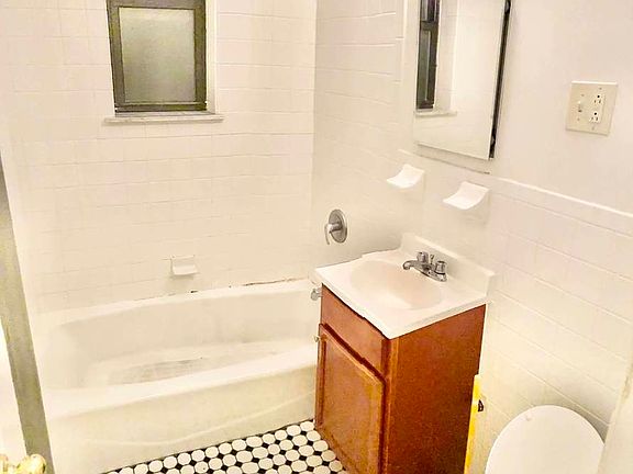 4th image of 45-18 42nd St #3