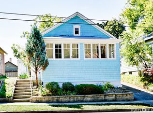 477 Park St, Elgin, IL