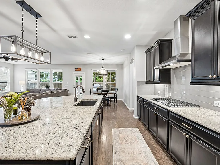 2200 Mountain Creek Ct — Photo 9