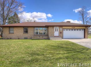 7426 Thomas Ave, Jenison, MI 49428