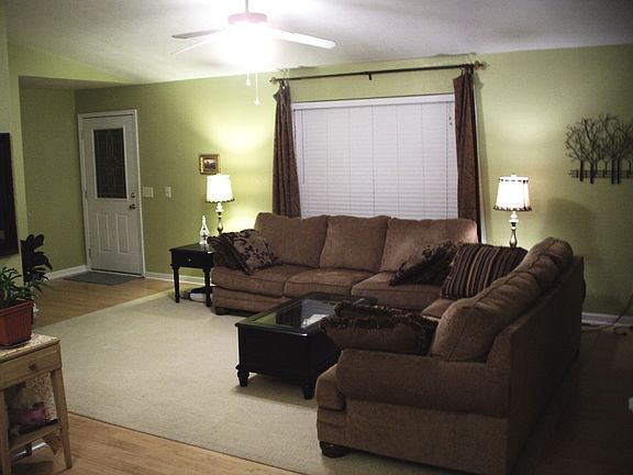 4th image of 117 Sugar Creek Ln