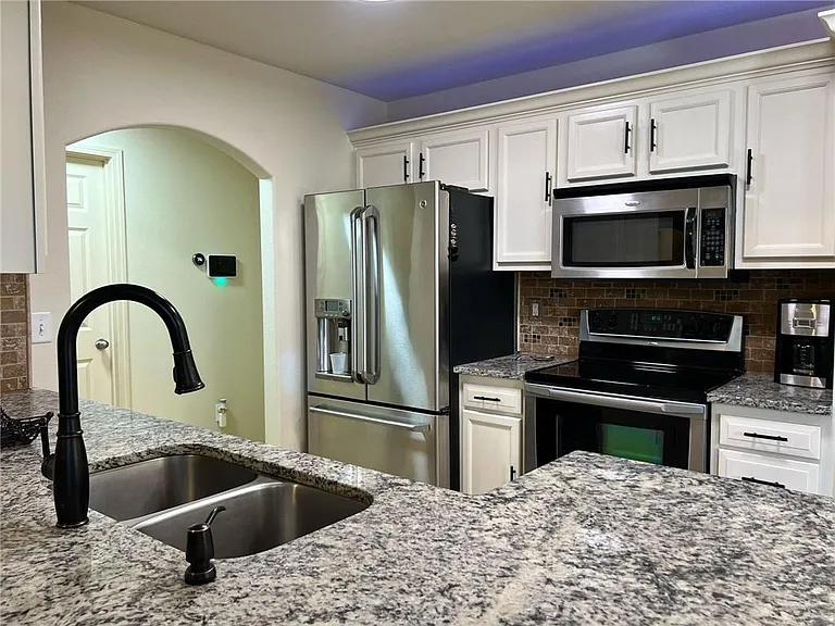 4305 SW Limestone Ave — Photo 29
