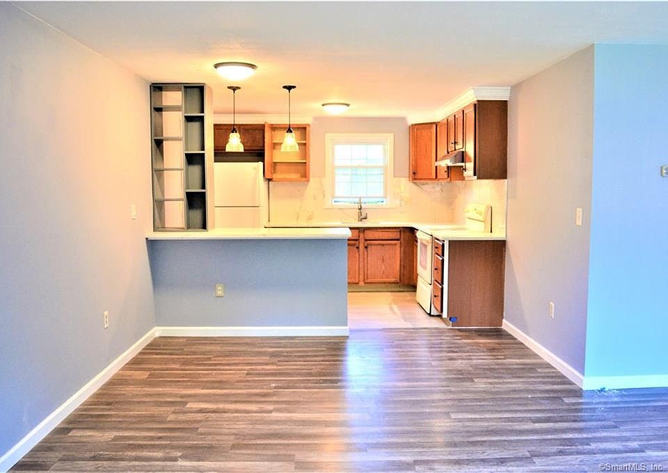 1st image of 9 Grandview Dr #41B