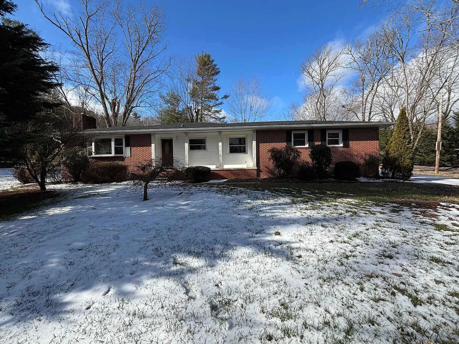 3 bed, $2,295 — Photo 1