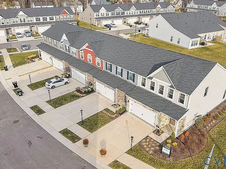 1st image of 701 Englewood Farms Dr #1