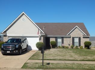 8119 Martin Dr, Southaven, MS 38671