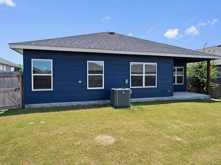 1602 Flatland Trl — Photo 31