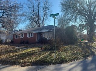 606 E Wayland St, Springfield, MO 65807
