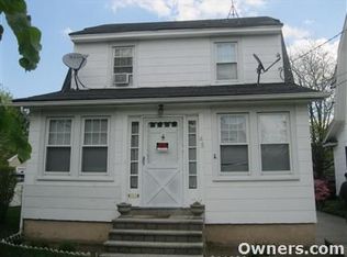 45 Emerson Ave, Floral Park, NY 11001