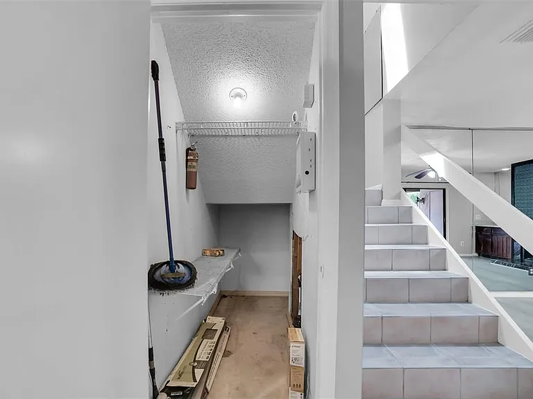 15217 W Pond Woods Dr — Photo 17