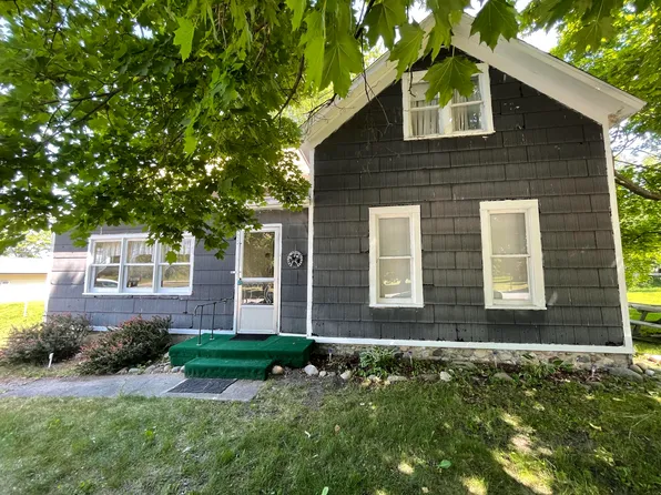 20964 Superior St, Onaway, MI 49765
