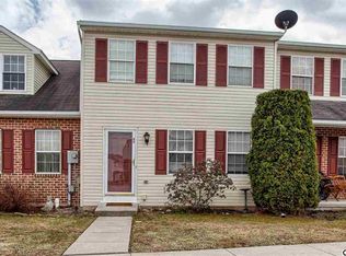 42 Fiddler Dr, New Oxford, PA 17350